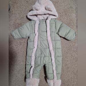 Jessica Simpson Baby Snowsuit w/Hood Size 3-6 Months Green w/Pink Accent